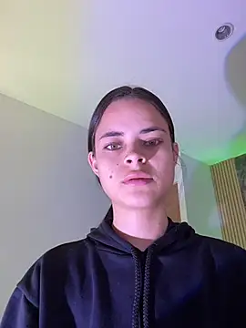 Snapshot of HannaRhodes chatting on October 2025 01:56:02 PM HannaRhodes online show from October 2025 01:56:02 PM