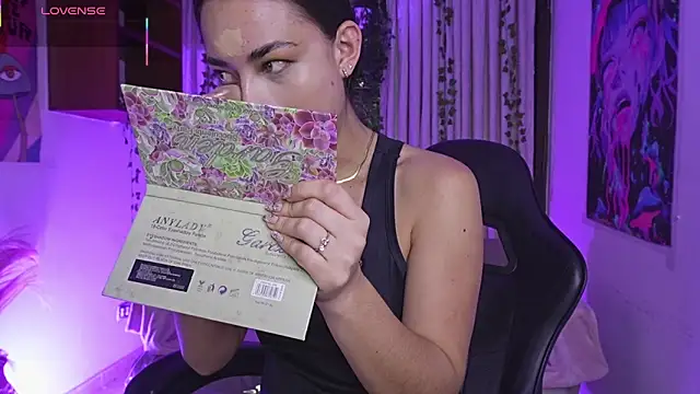 HannaRhodes online show from February 2026 02:14:01 PM