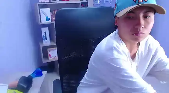 Im Mathias online show from February 2025 07:35:01 AM