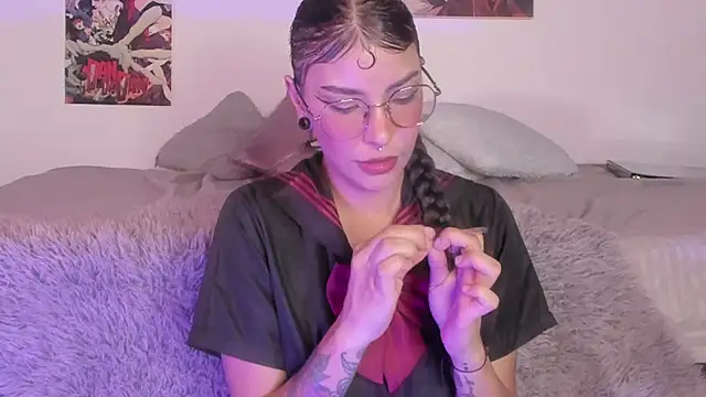 Snapshot of Luna-Chann chatting on November 2025 10:54:01 PM Luna-Chann online show from November 2025 10:54:01 PM