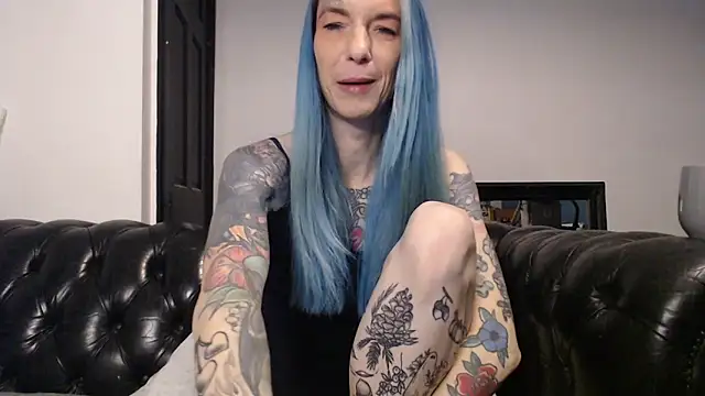 RavenryderUK online show from January 2025 09:32:02 PM