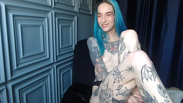 Snapshot of RavenryderUK chatting on April 2026 09:41:02 AM RavenryderUK online show from April 2026 09:41:02 AM