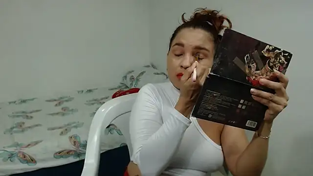 Agatha browser online show from September 2025 09:33:01 AM