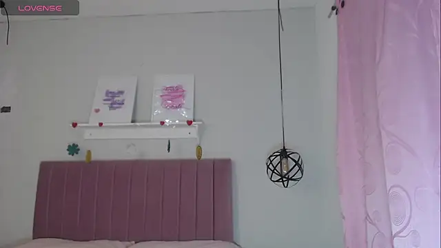 julz 03 online show from March 2025 07:06:02 PM