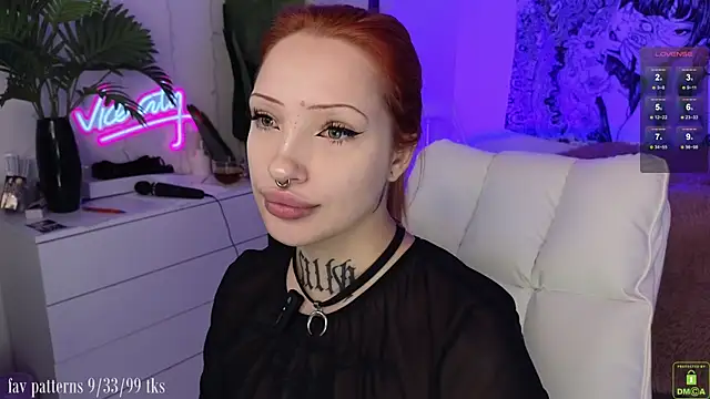 violetviolator online show from November 2025 04:12:01 AM