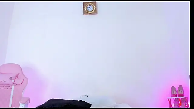 Snapshot of Pammela_Smith chatting on March 2025 04:19:01 AM Pammela Smith online show from March 2025 04:19:01 AM