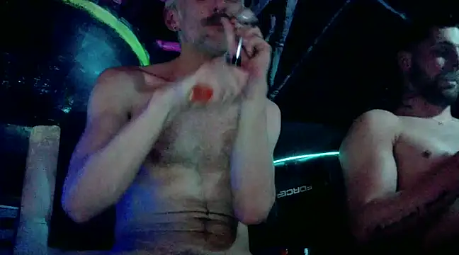 Snapshot of unclestefansdick chatting on January 2025 09:13:01 AM unclestefansdick online show from January 2025 09:13:01 AM