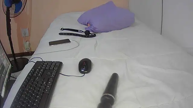 ebonyjezebel online show from December 2024 01:23:02 PM