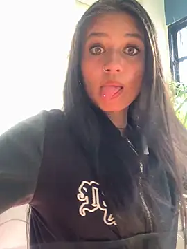 Kyna euphoria online show from December 2024 07:57:01 PM