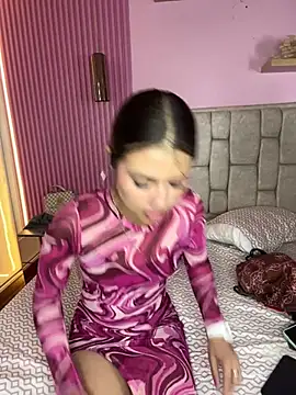 Kyna euphoria online show from December 2024 07:00:02 PM