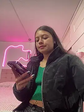 Kyna euphoria online show from January 2025 03:47:02 PM