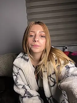 Kyna euphoria online show from February 2025 07:38:01 PM