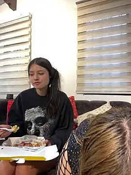 Kyna euphoria online show from February 2025 10:42:02 PM