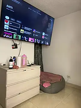 Snapshot of ariiel_ chatting on December 2024 01:07:02 AM ariiel online show from December 2024 01:07:02 AM