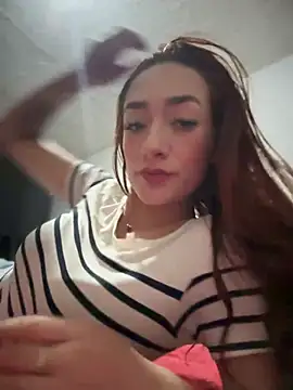 Snapshot of ariiel_ chatting on January 2025 04:59:01 AM ariiel online show from January 2025 04:59:01 AM