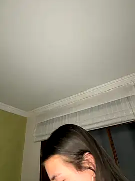 aurora divine online show from September 2025 12:33:02 AM