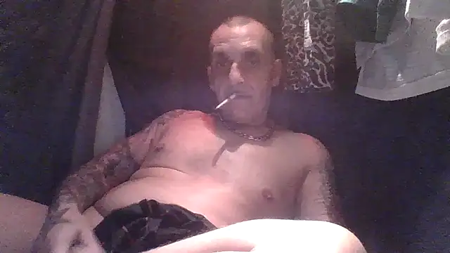 CandiedPompano online show from October 2025 06:00:01 AM