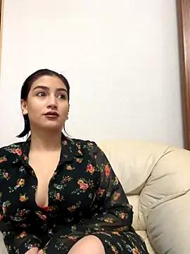 Snapshot of StormBeverly chatting on December 2024 12:36:01 PM StormBeverly online show from December 2024 12:36:01 PM