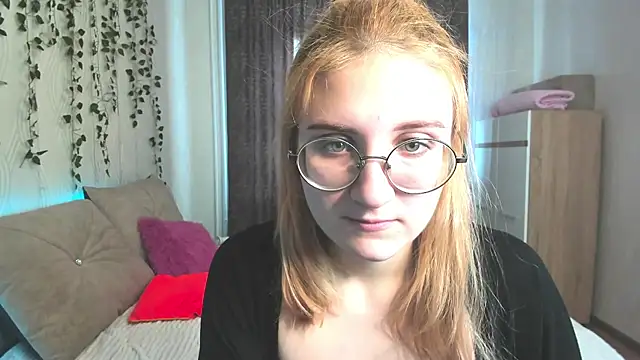 Snapshot of Miss_Elsa_ chatting on January 2025 06:56:02 AM Miss Elsa online show from January 2025 06:56:02 AM