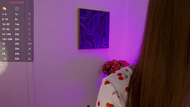 Lilly Colins online show from February 2025 03:30:01 PM