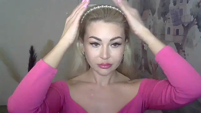 Snapshot of AdeleRoberts chatting on February 2025 03:29:02 AM AdeleRoberts online show from February 2025 03:29:02 AM