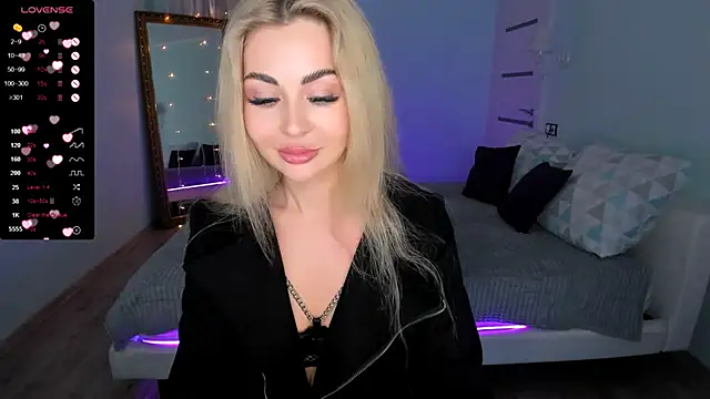 Snapshot of AdeleRoberts chatting on February 2025 12:39:02 PM AdeleRoberts online show from February 2025 12:39:02 PM