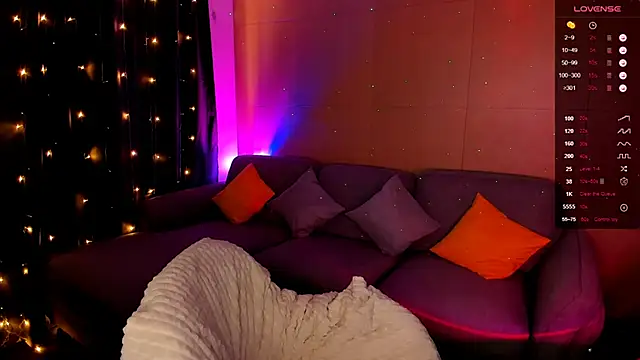 Snapshot of AdeleRoberts chatting on February 2025 05:45:01 AM AdeleRoberts online show from February 2025 05:45:01 AM