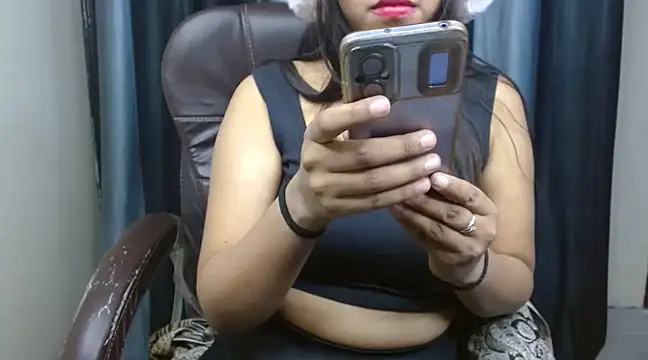 Shy Divya online show from December 2024 09:32:02 PM