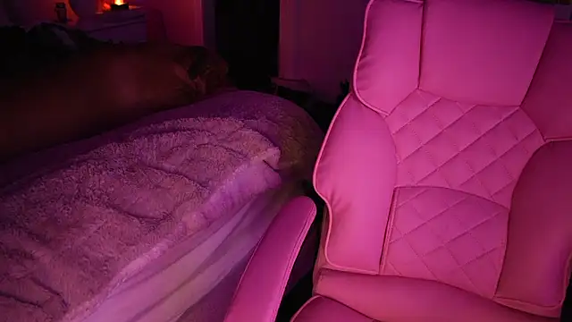 notoriousnatureXO online show from March 2026 11:48:02 AM