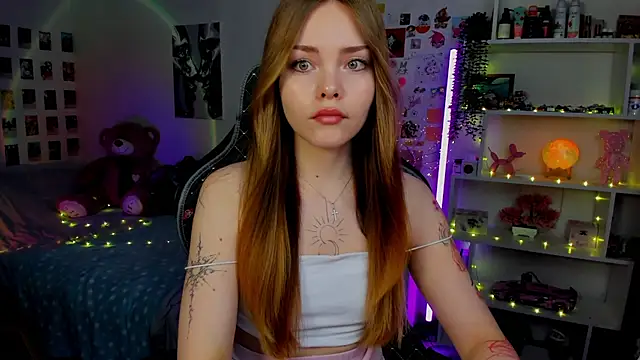 AkiraKatsu online show from November 2025 11:32:02 AM