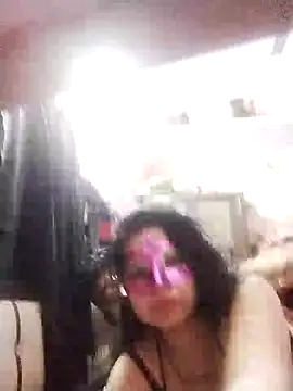 Snapshot of bobbyronak chatting on December 2024 06:35:02 PM bobbyronak online show from December 2024 06:35:02 PM