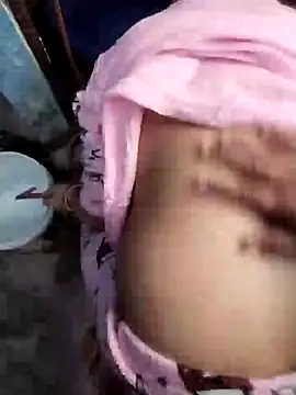 Snapshot of bobbyronak chatting on December 2024 02:46:02 AM bobbyronak online show from December 2024 02:46:02 AM