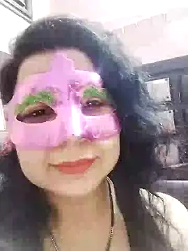 Snapshot of bobbyronak chatting on January 2025 06:07:01 PM bobbyronak online show from January 2025 06:07:01 PM