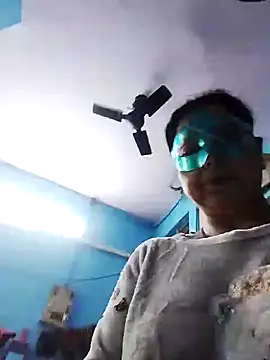 Snapshot of bobbyronak chatting on January 2025 02:22:02 AM bobbyronak online show from January 2025 02:22:02 AM