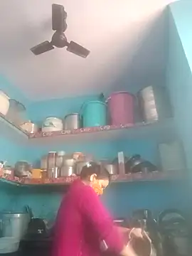 Snapshot of bobbyronak chatting on January 2025 08:11:02 AM bobbyronak online show from January 2025 08:11:02 AM