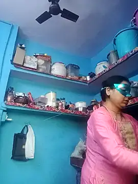 Snapshot of bobbyronak chatting on February 2025 02:51:02 AM bobbyronak online show from February 2025 02:51:02 AM