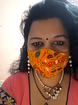 Snapshot of bobbyronak chatting on February 2025 06:37:01 PM bobbyronak online show from February 2025 06:37:01 PM