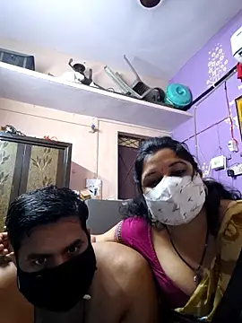 Snapshot of bobbyronak chatting on September 2025 06:40:01 PM bobbyronak online show from September 2025 06:40:01 PM