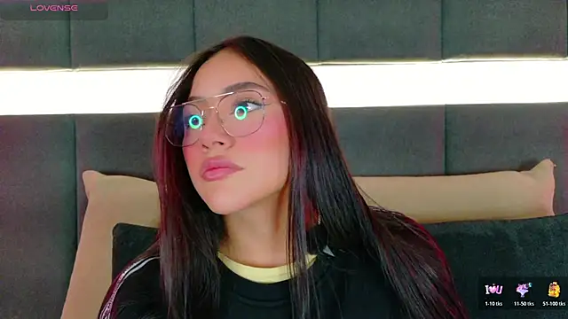 nicolle pierce online show from October 2025 02:02:01 PM