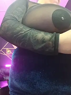 Gelena Black online show from November 2025 12:37:01 PM