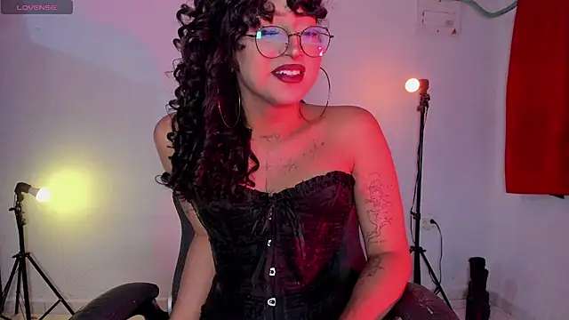 Snapshot of Heka_Prudence chatting on June 2026 04:34:01 AM Heka Prudence online show from June 2026 04:34:01 AM