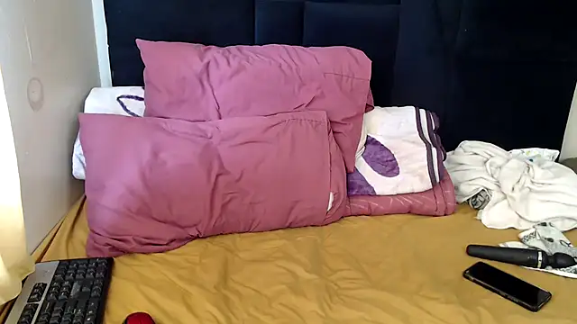 Busty-Londie online show from October 2025 08:53:01 AM