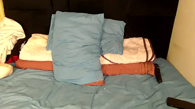 Busty-Londie online show from January 2026 08:03:01 PM