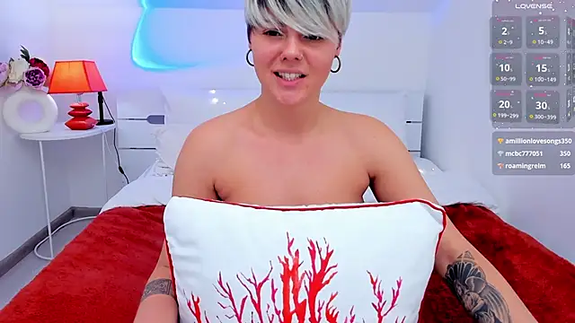 Snapshot of Lady_AliBi chatting on March 2025 06:43:02 PM Lady AliBi online show from March 2025 06:43:02 PM