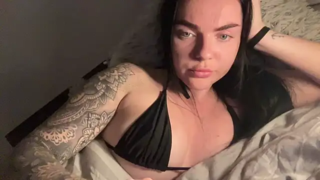 yorkshiregal online show from December 2024 07:32:01 PM