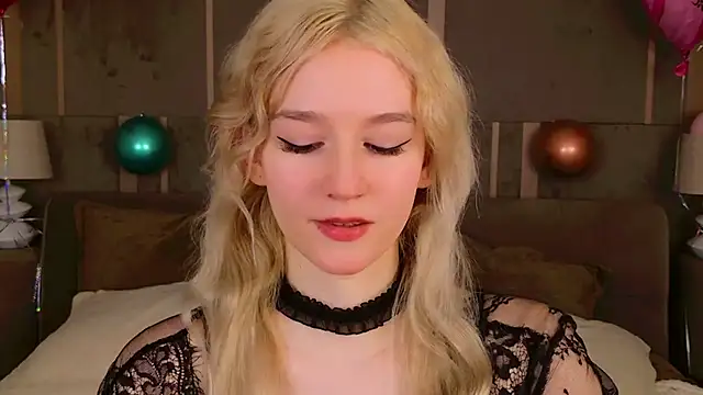 Snapshot of NaomiLoys chatting on February 2025 07:28:02 PM NaomiLoys online show from February 2025 07:28:02 PM