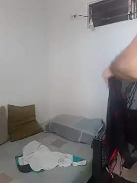 Snapshot of miketripi420 chatting on December 2024 05:37:01 PM miketripi420 online show from December 2024 05:37:01 PM