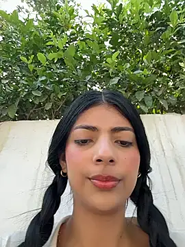 Baby Niels online show from February 2026 01:37:01 PM