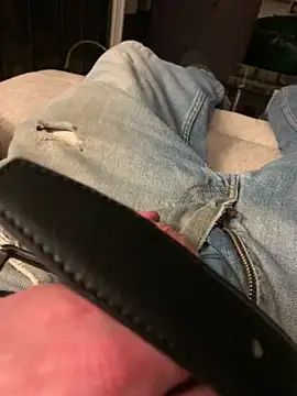 willcumforu online show from January 2025 04:47:01 AM