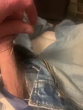 willcumforu online show from March 2025 04:35:01 AM